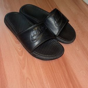 Nike slides